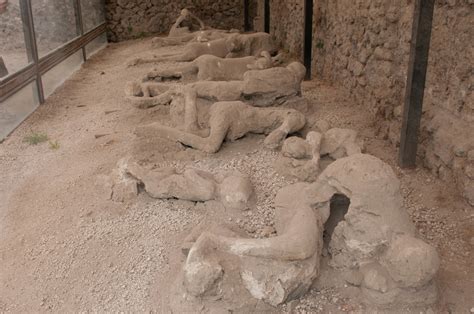 lost city pompeii|Pompeii: Bodies, Mount Vesuvius & Herculaneum .